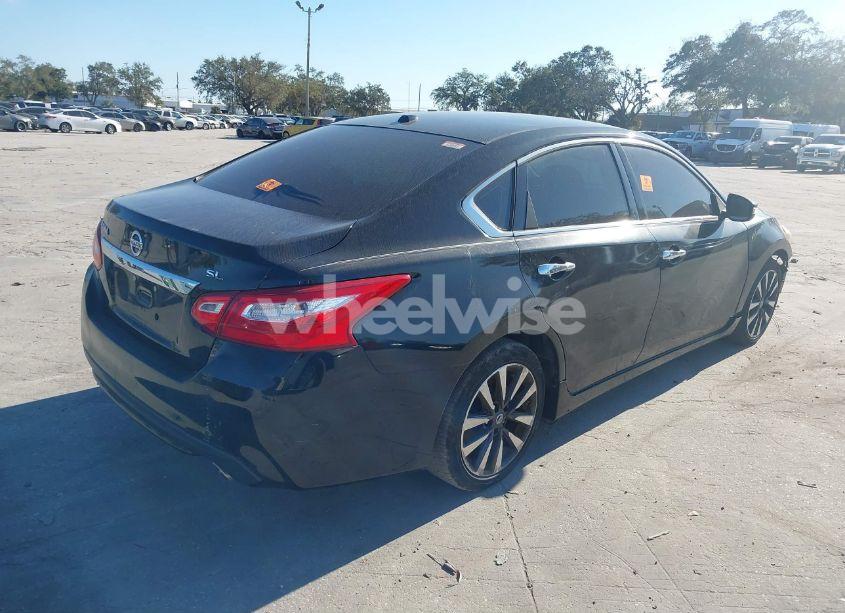 Photo 4 of 2017 Nissan Altima 2.5 SL (VIN 1N4AL3AP4HC236644)