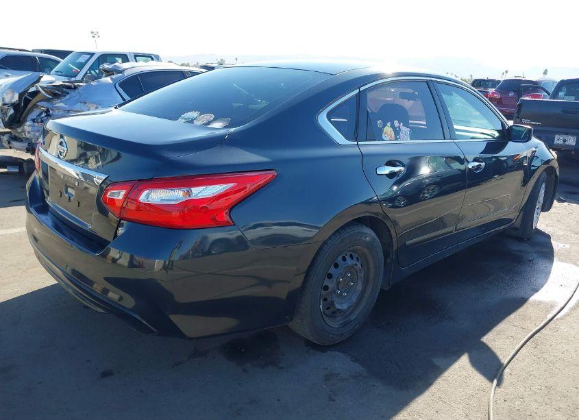 Photo 4 of 2017 Nissan Altima 2.5 S (VIN 1N4AL3AP4HC245960)