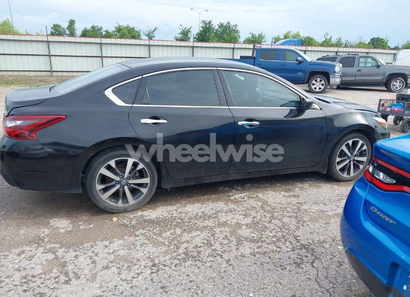 Photo 13 of 2017 Nissan Altima 2.5 SR (VIN 1N4AL3AP4HC254822)