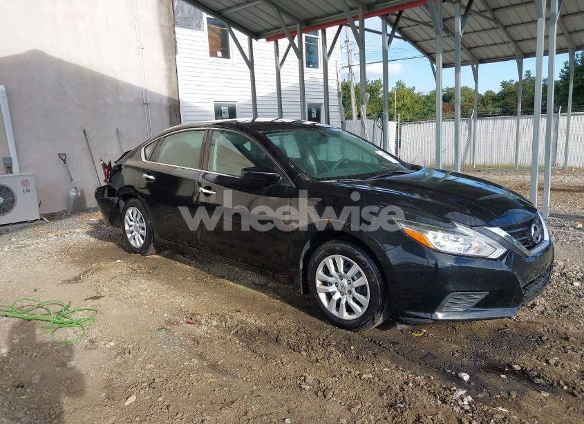 2017 Nissan Altima 2.5 S (VIN 1N4AL3AP4HC255808) main photo