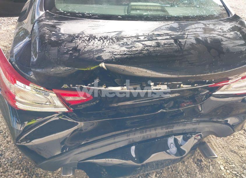 Photo 6 of 2017 Nissan Altima 2.5 S (VIN 1N4AL3AP4HC255808)