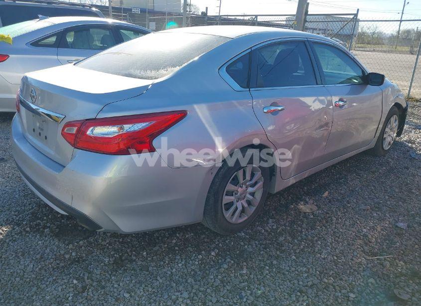 Photo 4 of 2017 Nissan Altima 2.5 S (VIN 1N4AL3AP4HC256215)