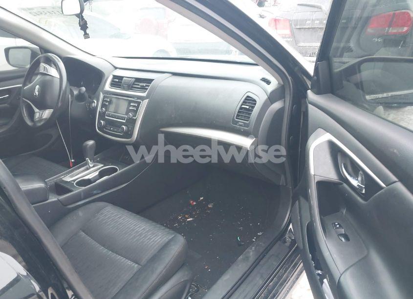 Photo 5 of 2017 Nissan Altima 2.5 SV (VIN 1N4AL3AP4HC260569)