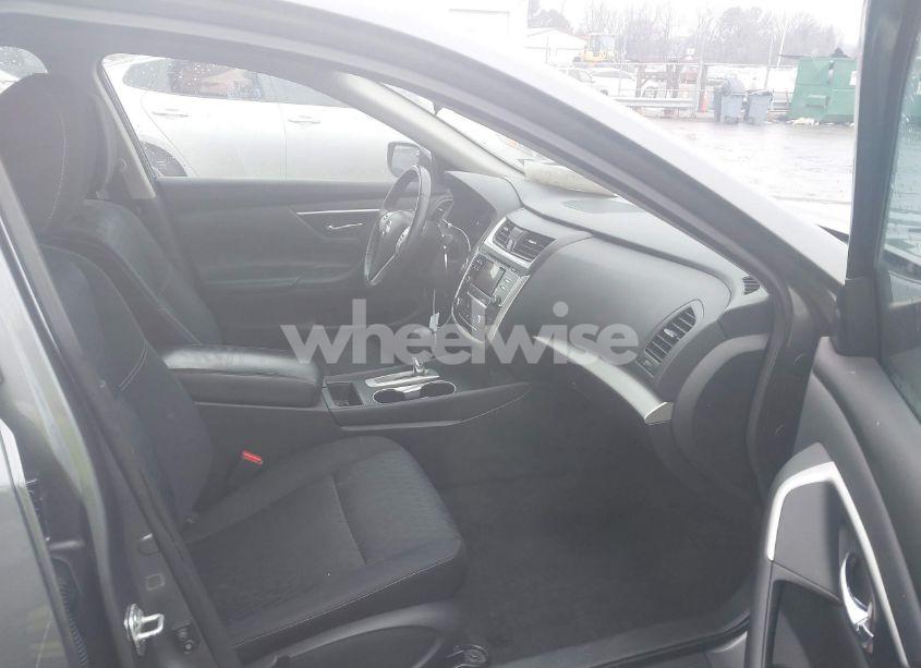 Photo 5 of 2017 Nissan Altima 2.5 SV (VIN 1N4AL3AP4HC260734)