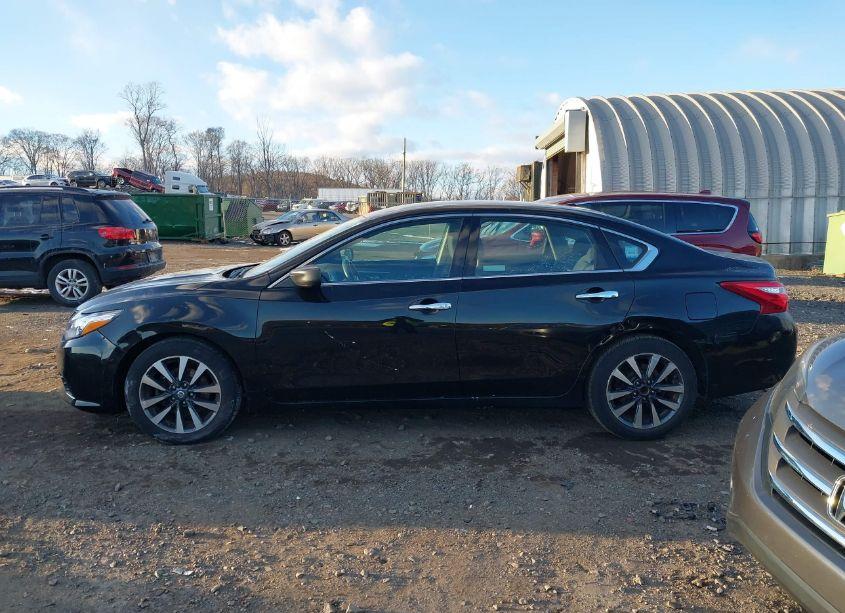 Photo 14 of 2017 Nissan Altima 2.5 SV (VIN 1N4AL3AP4HC270857)
