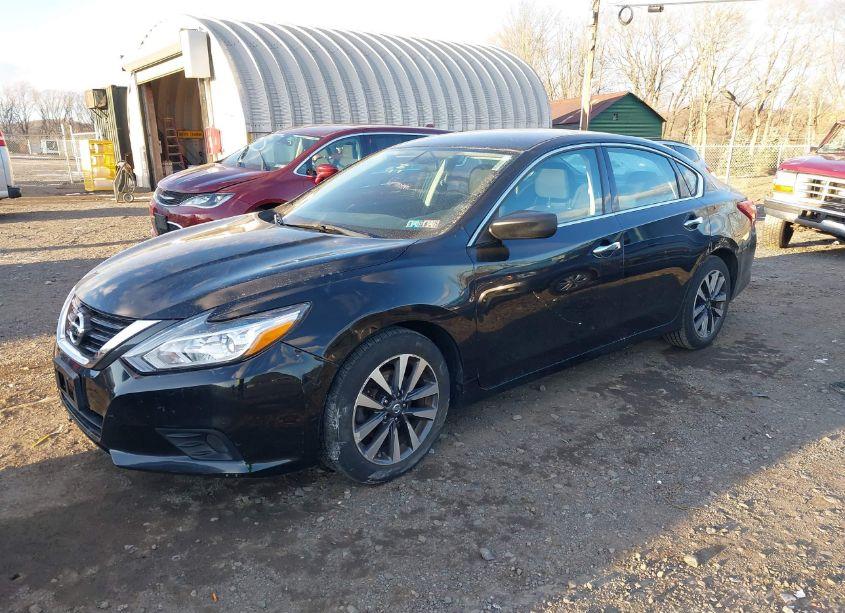 Photo 2 of 2017 Nissan Altima 2.5 SV (VIN 1N4AL3AP4HC270857)