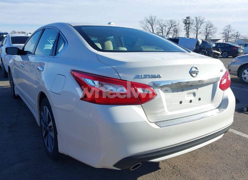 Photo 3 of 2017 Nissan Altima 2.5 SV (VIN 1N4AL3AP4HC280837)