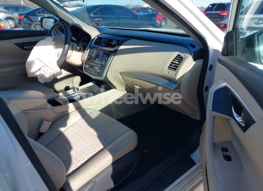 Photo 5 of 2017 Nissan Altima 2.5 SV (VIN 1N4AL3AP4HC280837)