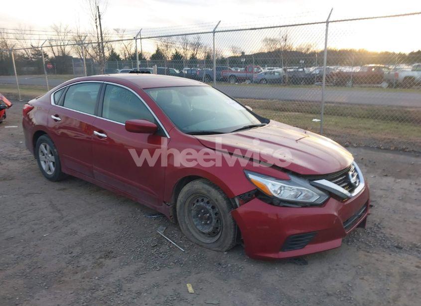 2017 Nissan Altima 2.5 S (VIN 1N4AL3AP4HC294771) main photo