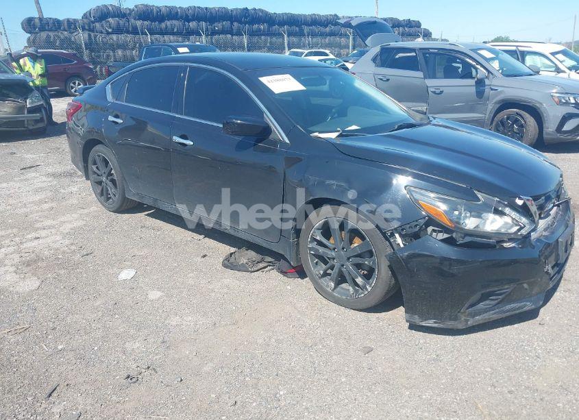 2017 Nissan Altima 2.5 SR (VIN 1N4AL3AP4HC472713) main photo