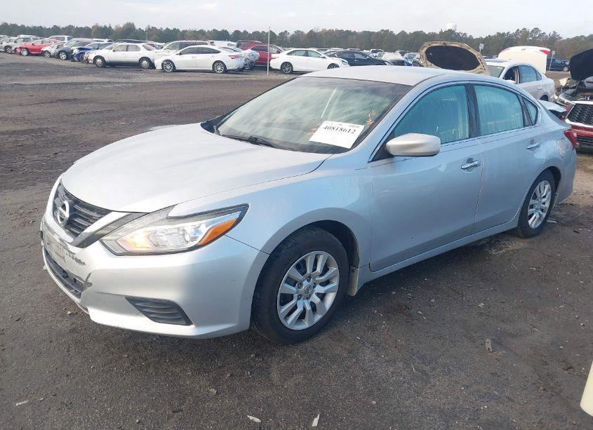 Photo 2 of 2017 Nissan Altima 2.5 S (VIN 1N4AL3AP4HC472775)