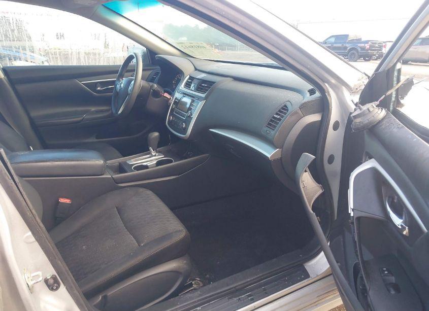 Photo 5 of 2017 Nissan Altima 2.5 S (VIN 1N4AL3AP4HC472775)