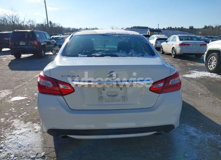 Photo 16 of 2017 Nissan Altima 2.5 S (VIN 1N4AL3AP4HC472789)