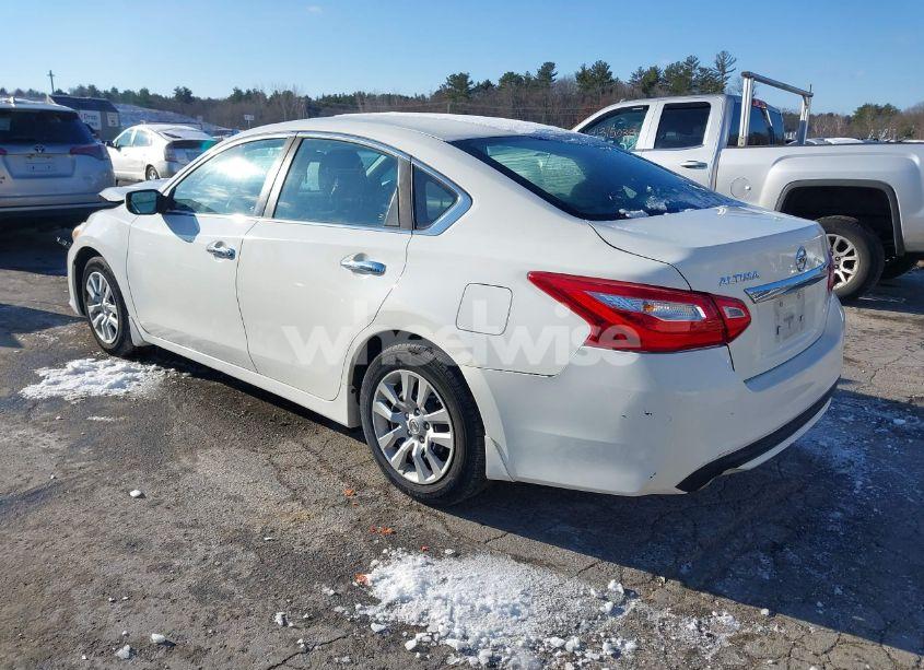 Photo 3 of 2017 Nissan Altima 2.5 S (VIN 1N4AL3AP4HC472789)