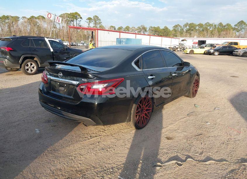 Photo 4 of 2017 Nissan Altima 2.5 SR (VIN 1N4AL3AP4HC485087)