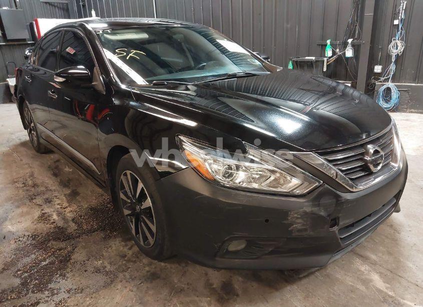 2017 Nissan Altima 2.5 SL (VIN 1N4AL3AP4HC493285) main photo