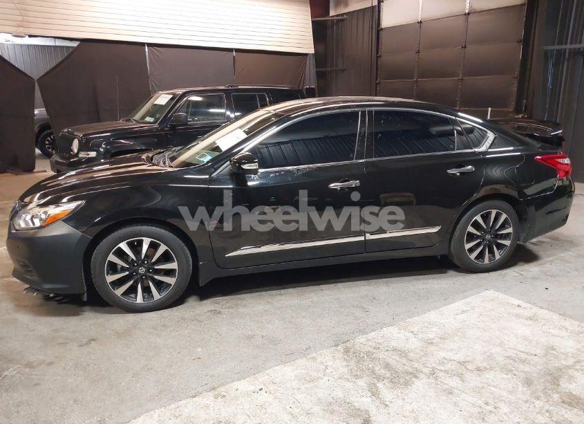 Photo 14 of 2017 Nissan Altima 2.5 SL (VIN 1N4AL3AP4HC493285)