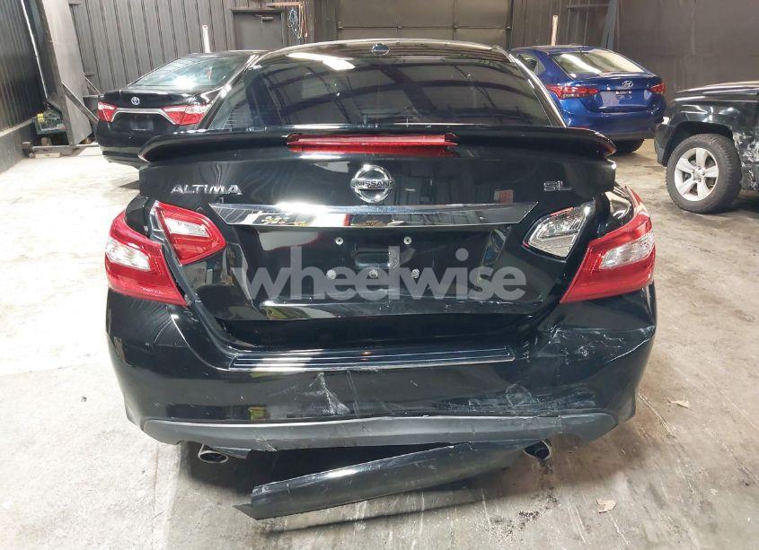 Photo 16 of 2017 Nissan Altima 2.5 SL (VIN 1N4AL3AP4HC493285)