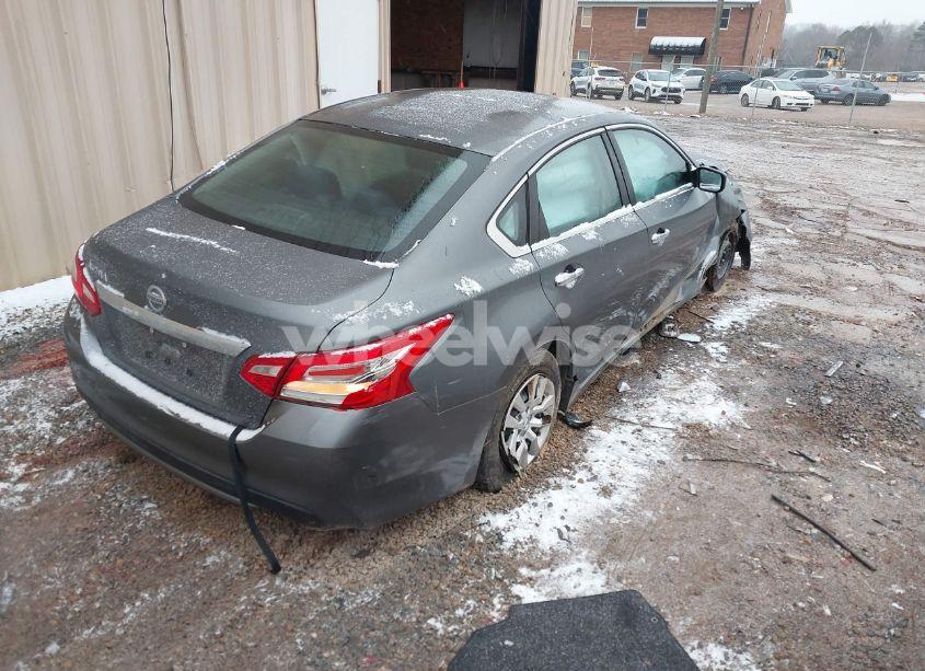 Photo 4 of 2017 Nissan Altima 2.5 S (VIN 1N4AL3AP4HN313260)