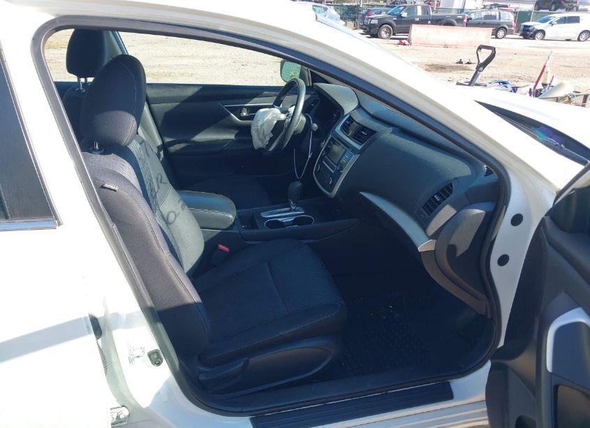 Photo 5 of 2017 Nissan Altima 2.5 S (VIN 1N4AL3AP4HN315719)
