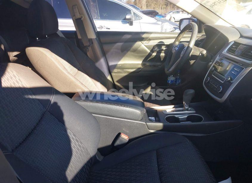 Photo 5 of 2017 Nissan Altima (VIN 1N4AL3AP4HN320984)