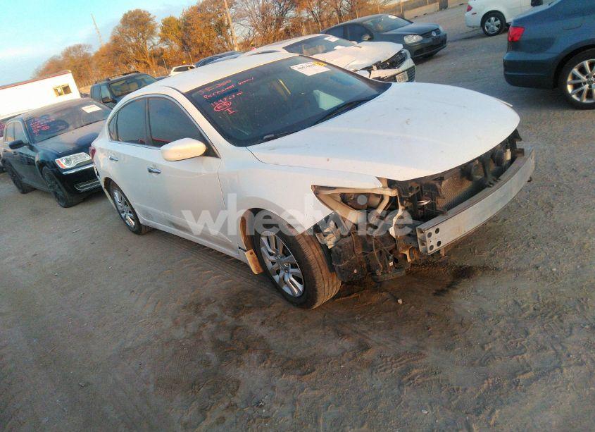 2017 Nissan Altima 2.5 S (VIN 1N4AL3AP4HN328440) main photo