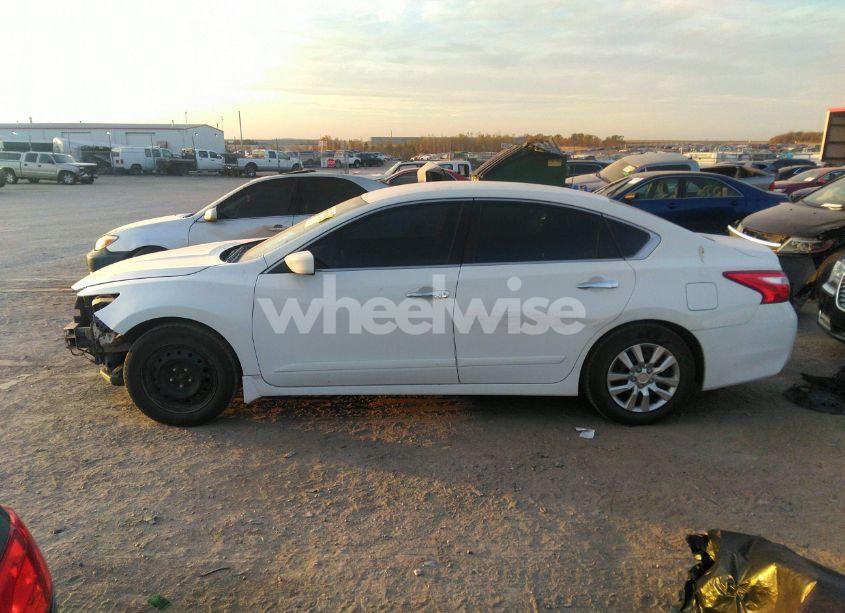 Photo 15 of 2017 Nissan Altima 2.5 S (VIN 1N4AL3AP4HN328440)