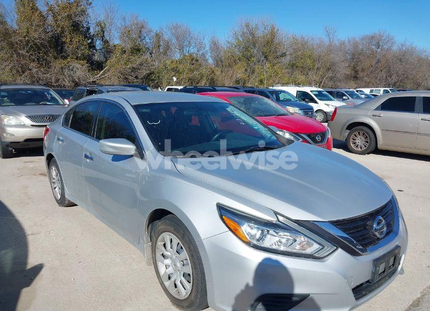 2017 Nissan Altima 2.5 S (VIN 1N4AL3AP4HN328874) main photo