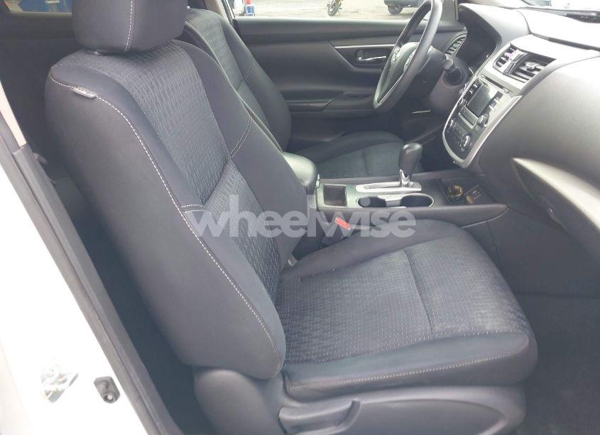 Photo 5 of 2017 Nissan Altima 2.5 S (VIN 1N4AL3AP4HN337736)