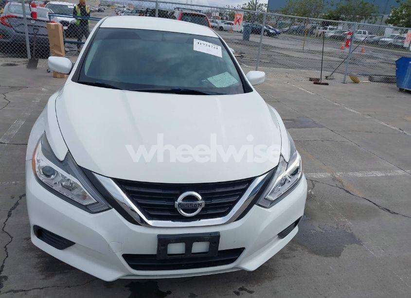 Photo 6 of 2017 Nissan Altima 2.5 S (VIN 1N4AL3AP4HN337736)