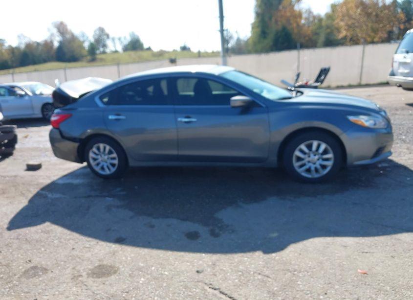 Photo 13 of 2017 Nissan Altima 2.5 S (VIN 1N4AL3AP4HN337932)