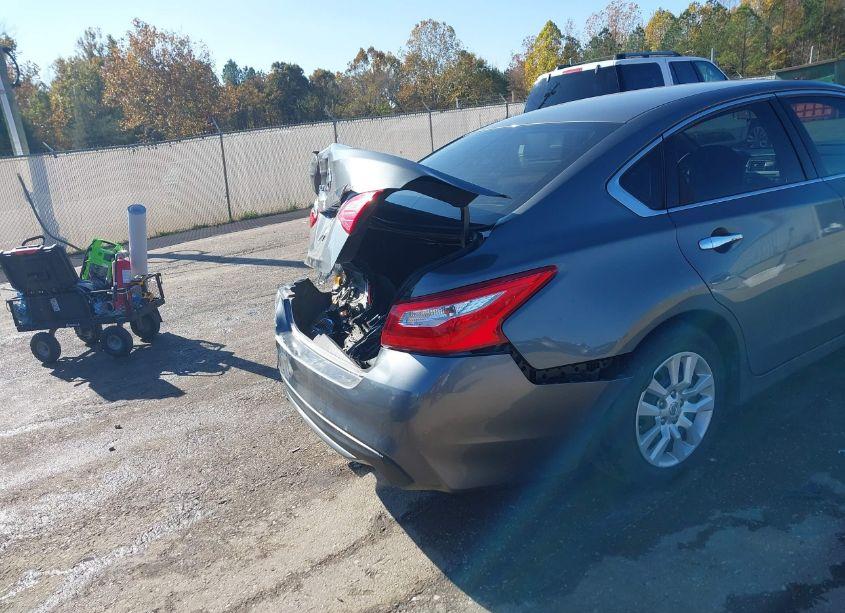 Photo 18 of 2017 Nissan Altima 2.5 S (VIN 1N4AL3AP4HN337932)