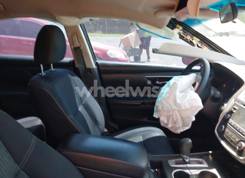 Photo 5 of 2017 Nissan Altima 2.5 S (VIN 1N4AL3AP4HN338241)