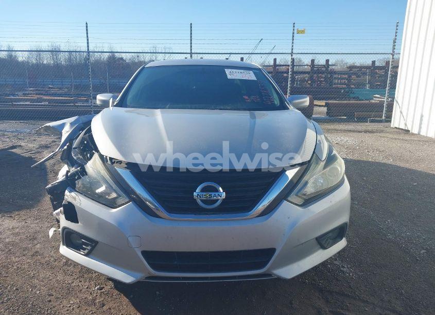 Photo 12 of 2017 Nissan Altima 2.5 SR (VIN 1N4AL3AP4HN348073)