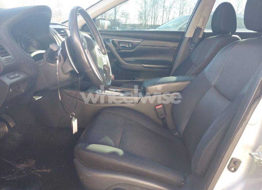 Photo 5 of 2017 Nissan Altima 2.5 SR (VIN 1N4AL3AP4HN348073)