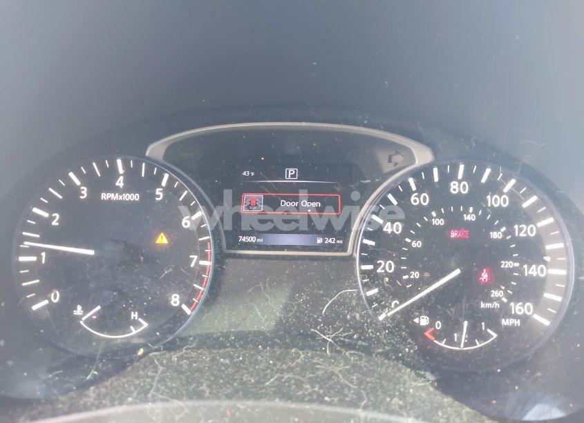 Photo 7 of 2017 Nissan Altima 2.5 SR (VIN 1N4AL3AP4HN348073)