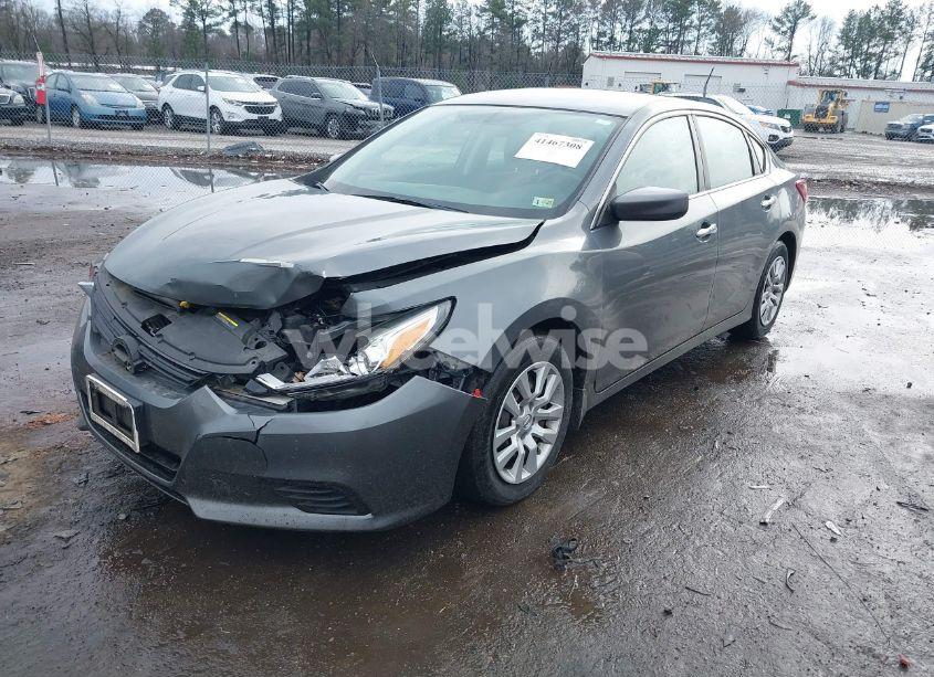 Photo 2 of 2018 Nissan Altima 2.5 S (VIN 1N4AL3AP4JC108619)