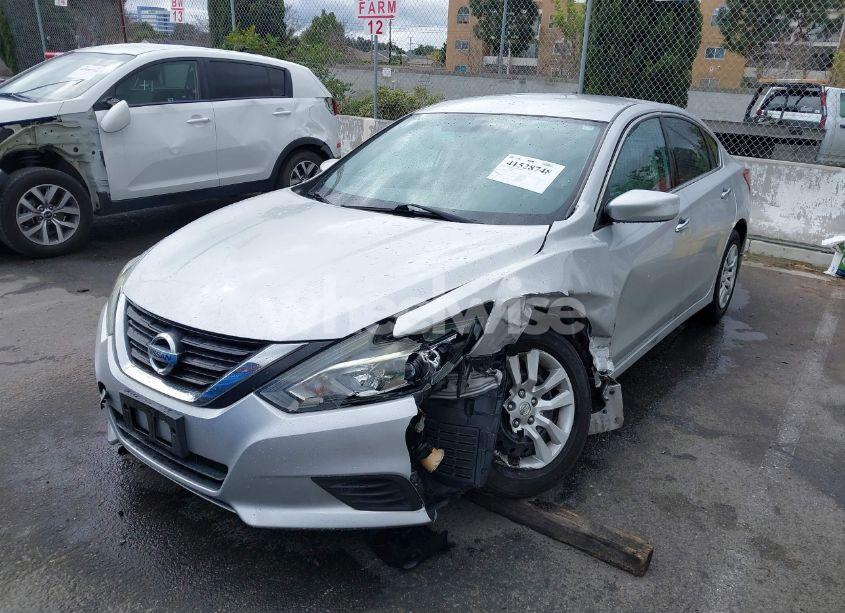 Photo 2 of 2018 Nissan Altima 2.5 S (VIN 1N4AL3AP4JC108880)