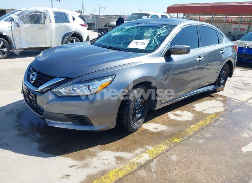 Photo 2 of 2018 Nissan Altima 2.5 S (VIN 1N4AL3AP4JC117501)