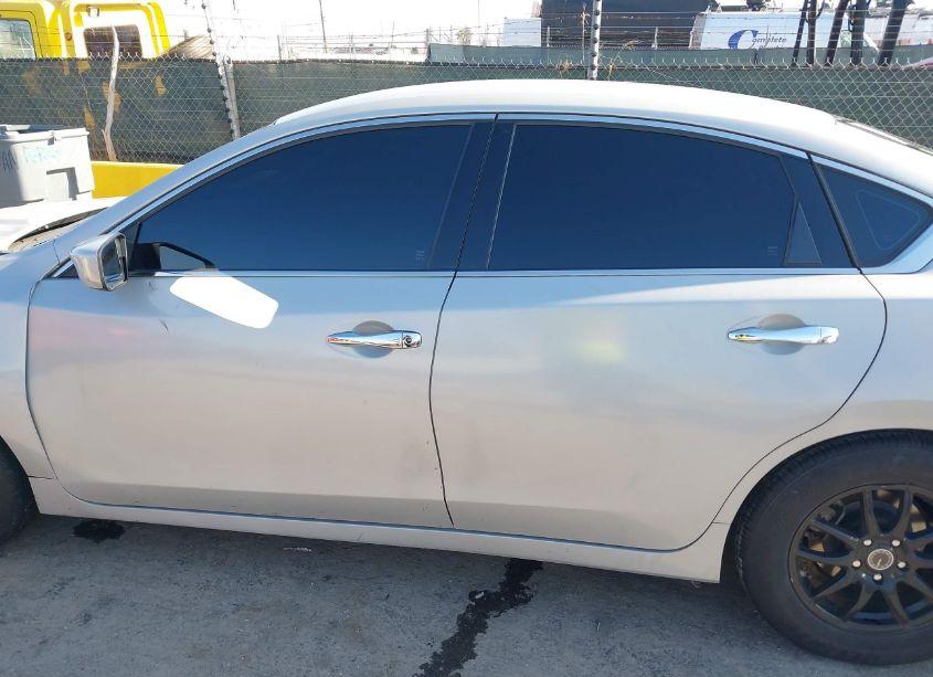 Photo 14 of 2018 Nissan Altima 2.5 S (VIN 1N4AL3AP4JC119975)