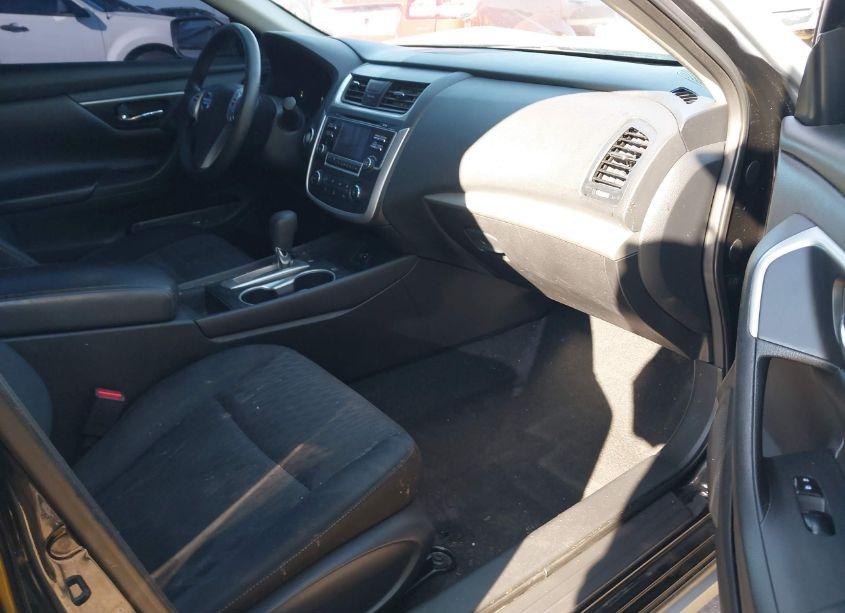 Photo 5 of 2018 Nissan Altima 2.5 S (VIN 1N4AL3AP4JC119975)