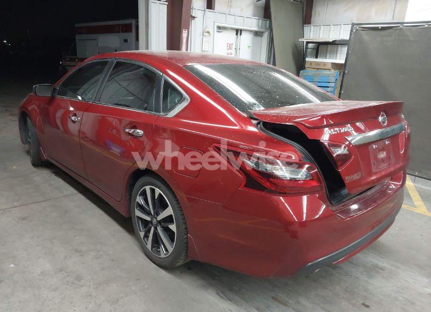 Photo 3 of 2018 Nissan Altima 2.5 SR (VIN 1N4AL3AP4JC120138)