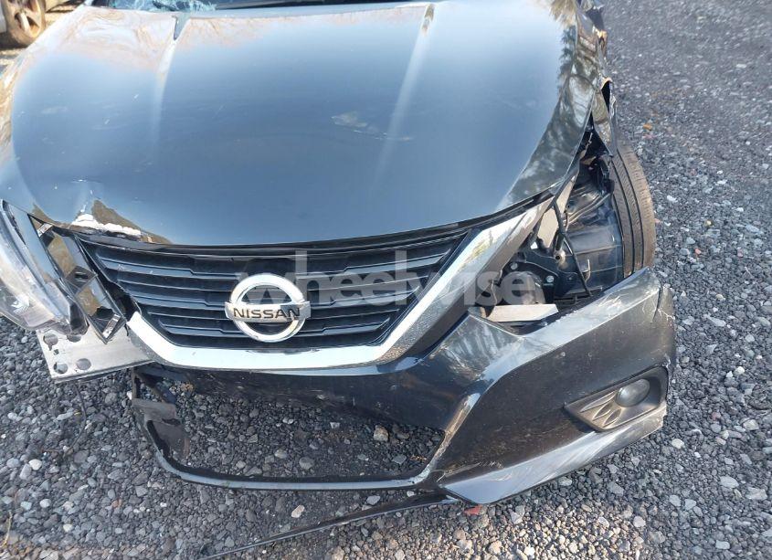 Photo 6 of 2018 Nissan Altima 2.5 SL (VIN 1N4AL3AP4JC121502)