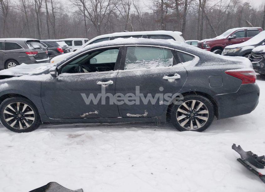 Photo 14 of 2018 Nissan Altima 2.5 SL (VIN 1N4AL3AP4JC124514)