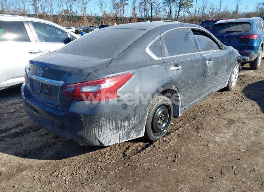 Photo 4 of 2018 Nissan Altima 2.5 S (VIN 1N4AL3AP4JC125288)