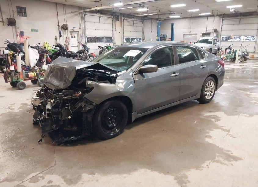 Photo 2 of 2018 Nissan Altima 2.5 S (VIN 1N4AL3AP4JC128028)