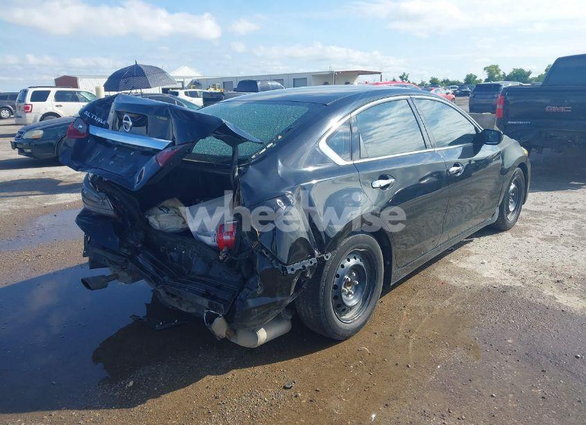 Photo 4 of 2018 Nissan Altima 2.5 S (VIN 1N4AL3AP4JC133889)