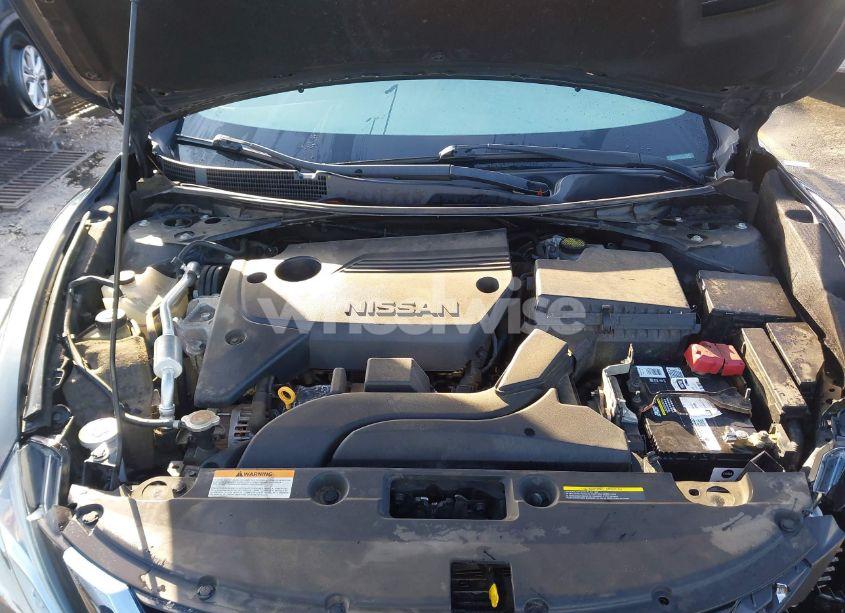 Photo 10 of 2018 Nissan Altima 2.5 S (VIN 1N4AL3AP4JC135805)