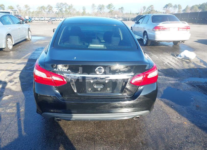 Photo 16 of 2018 Nissan Altima 2.5 S (VIN 1N4AL3AP4JC135805)