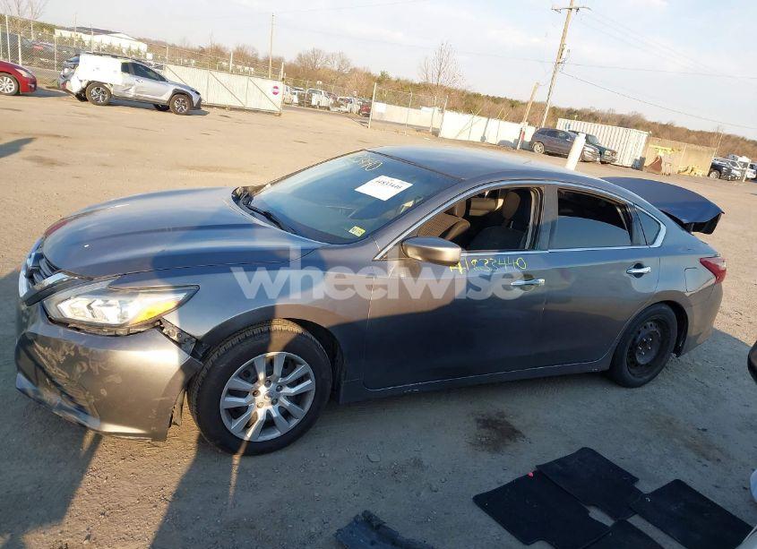 Photo 14 of 2018 Nissan Altima 2.5 S (VIN 1N4AL3AP4JC138686)